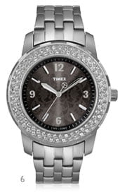 6. Zegarek z kryształkami Swarovskiego T2N147 (Timex, 359 zł)