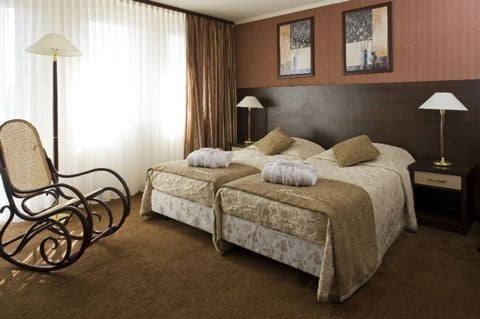 Hotel Kormoran, Rowy