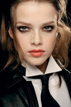 karnawałowy makijaż, imprezowy makijaż, makijaże z pokazów, MAC