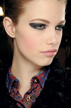 karnawałowy makijaż, imprezowy makijaż, makijaże z pokazów, MAC