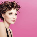 mascara-volume-glamour-ultra-curl_visuel-mannequin