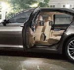 businesswoman_cars.jpg