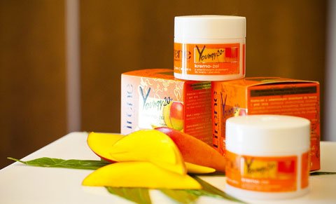 Lirene Youngy 20+ Kremo-żel z witaminowymi drobinkami do twarzy i pod oczy Indyjska Harmonia dla Zmysłów z Mango