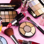 depositphotos_7359572-Cosmetics-make-up-accessories
