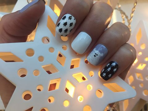 świąteczny manikiur, manikiur Moss, Moss Kraków, świąteczny manicure