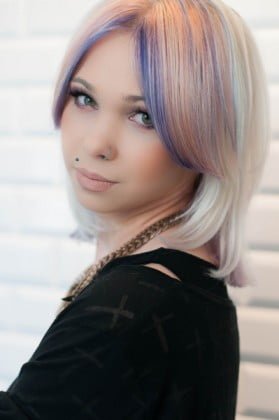 Gabriela Zalewska-Pearlesence Girl