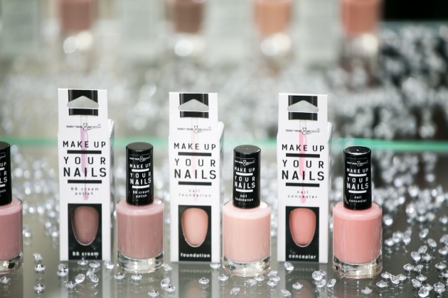 make_up_your_nails