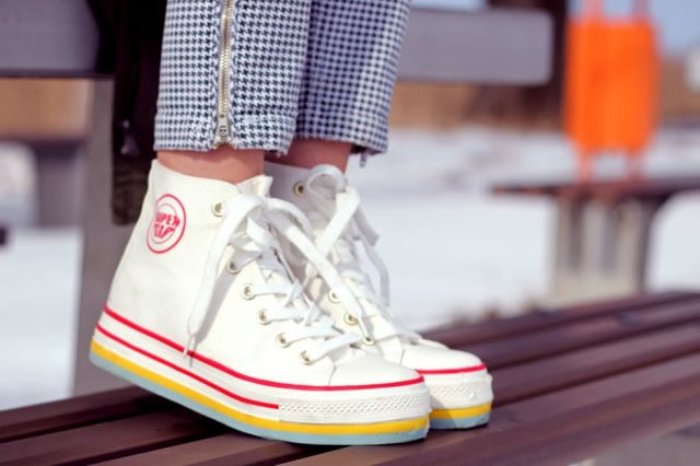 fashion-shoes-white-snickers