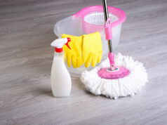 Czym najlepiej myć podłogi? Jakie produkty wybierać?